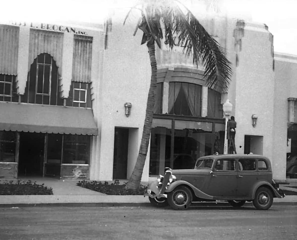 738 Lincoln Road in the 1930s.