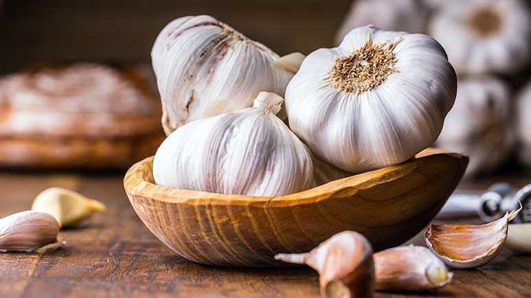reasons to eat more garlic