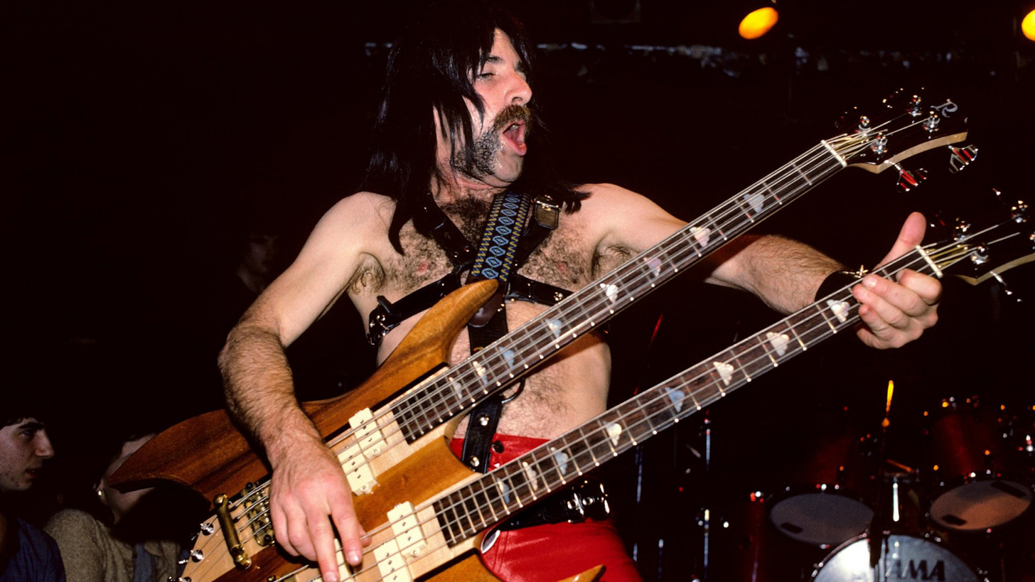 Harry Shearer To Release Spinal Tap Bassist Derek Smalls Solo Album – No  Treble