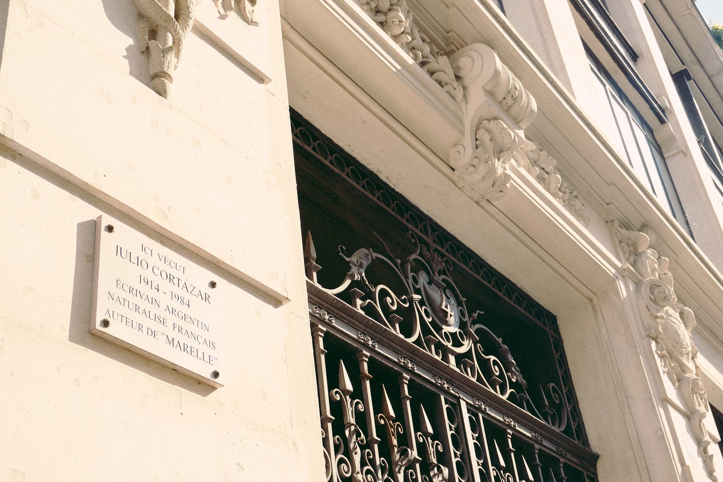 O número 4 da Rue Martel em Paris, onde Julio Cortázar viveu de 1979 até a sua morte em 1984.