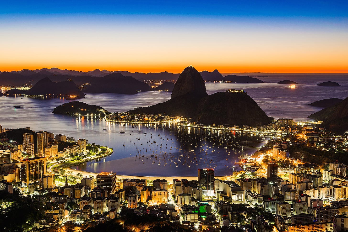 File:Rio de Janeiro City Before Sunrise 1.jpg - Wikimedia Commons