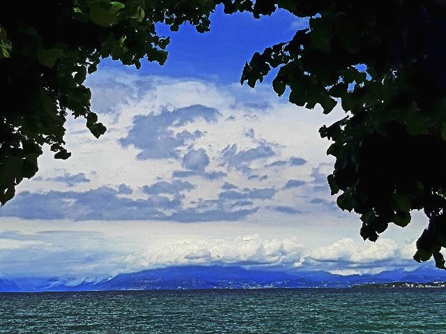 Desenzano del Garda - contemplando il lago...