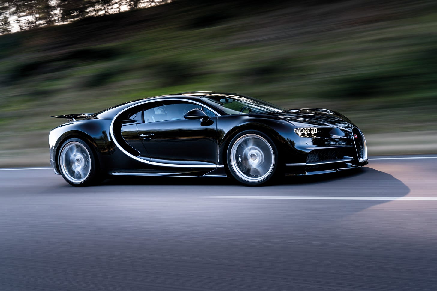 Bugatti Chiron (credit: Bugatti pressroom)