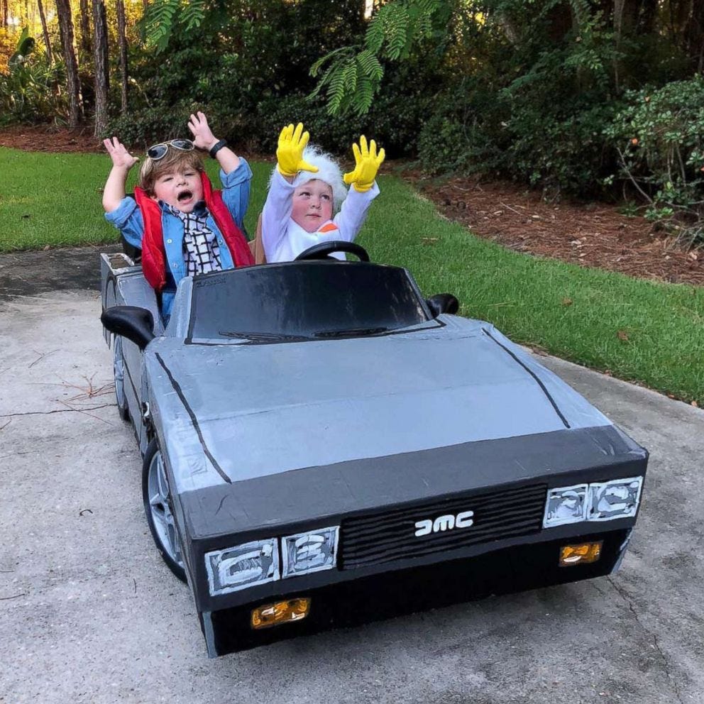 These 2-year-old twins' 'Back to the Future' costumes will have you  shouting 'Great Scott!' this Halloween - ABC News