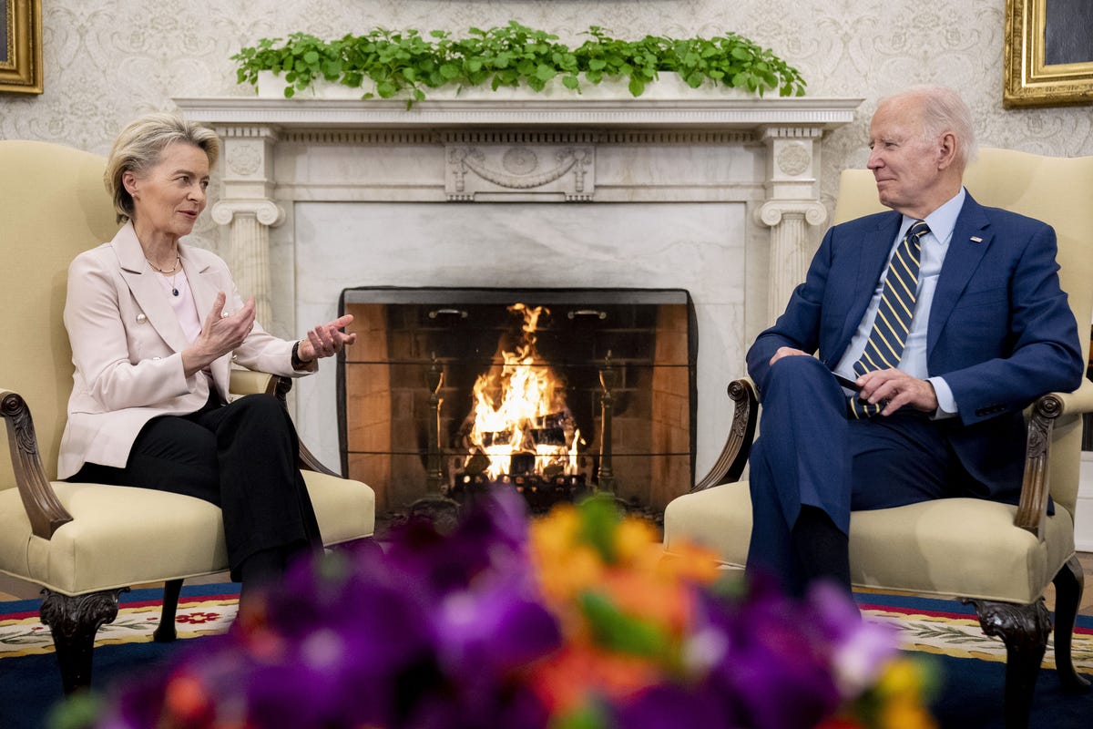 Biden makes Oval Office pitch on critical minerals - E&E News