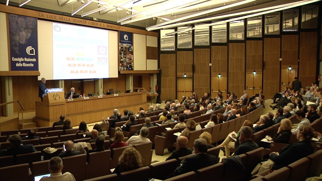 Un momento del convegno organizzato dal Gruppo 2003 'La ricerca scientifica: un valore per il Paese', che si è tenuto presso la sede del CNR di Roma il 10 maggio scorso. 