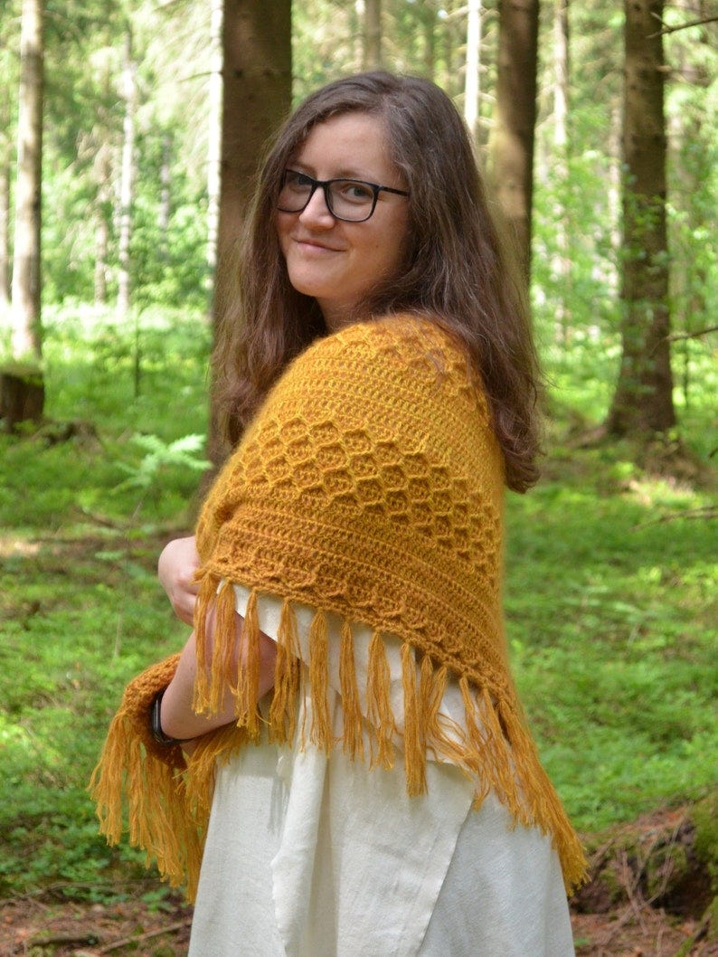 Crescent shawl crochet pattern for women. Dipped in honey. Textured rounded triangle or crescent shawl full instructions, charts, videos image 10