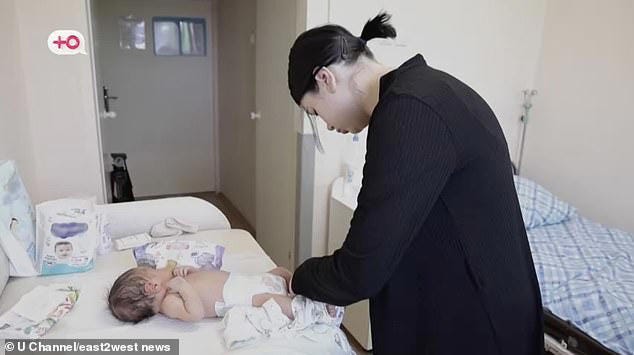 Pregnant schoolgirls qualify for cash payout in 'crazy' Putin scheme