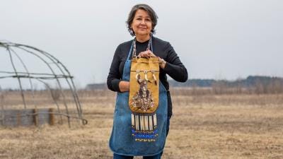 Wisconsin Dells native promotes entrepreneurial success of Indigenous  artists | MADISON MAGAZINE | channel3000.com