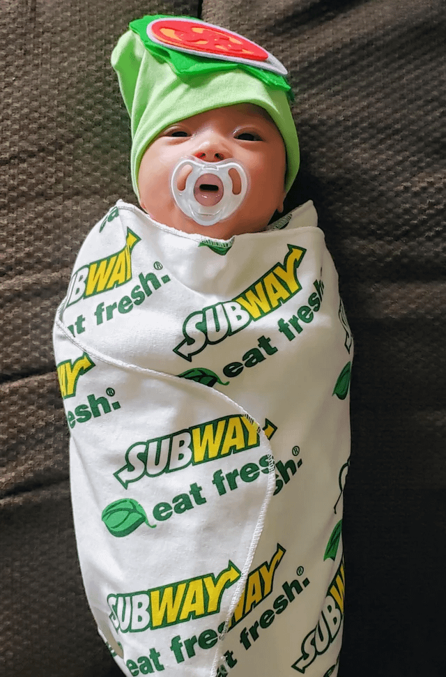 PsBattle: Baby dressed up as a sandwich for halloween : r ...