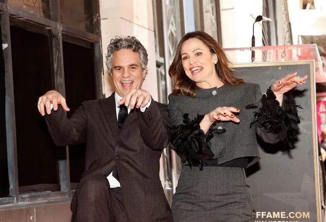 Mark Ruffalo and Jennifer Garner doing the thriller dance at the Hollywood walk of Fame.