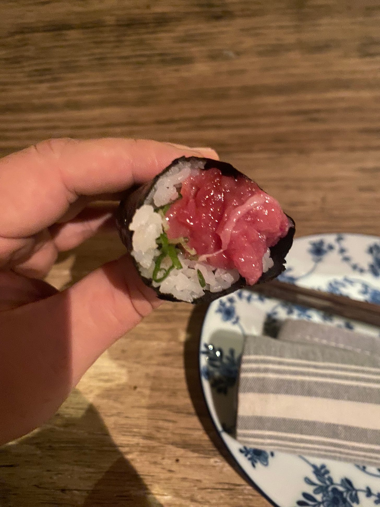 Hand roll de Nodo Atún aleta amarilla