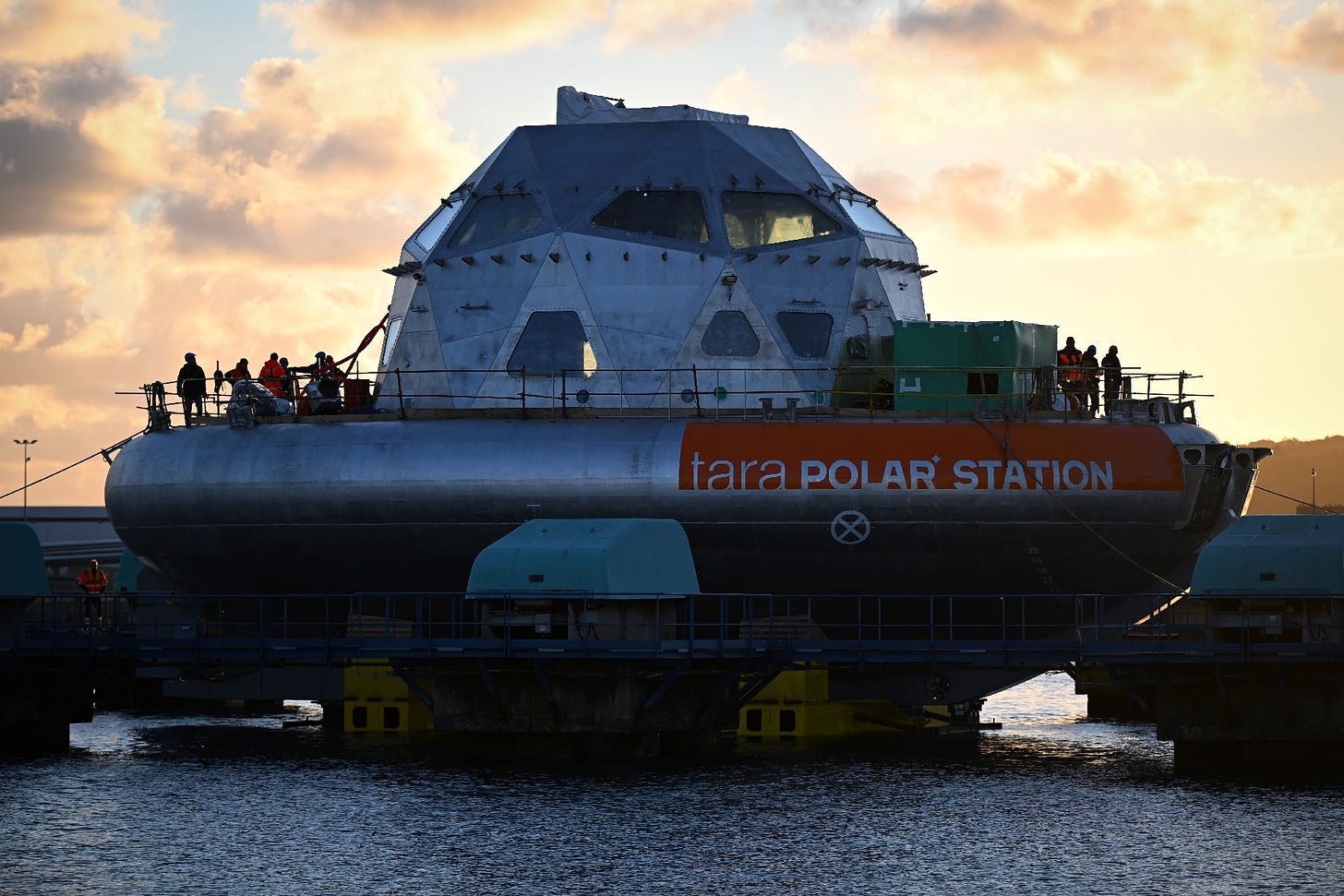 La station polaire Tara, le 1er octobre 2024, à Cherbourg, dans la Manche