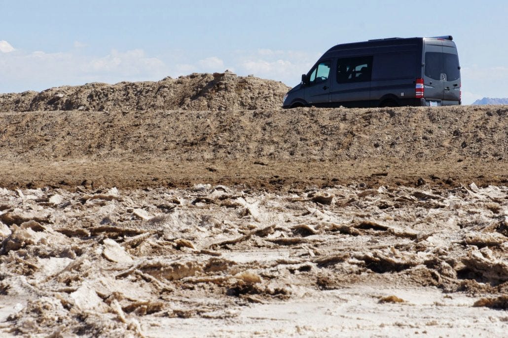 Sprinter van Mojave Desert