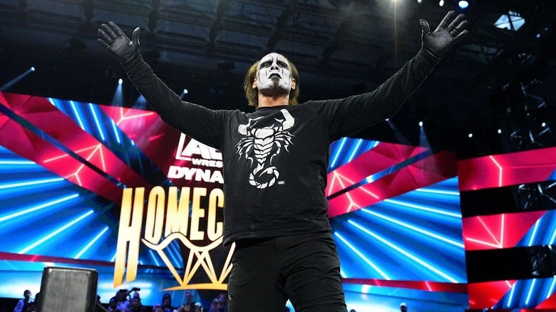 Sting posing on the turnbuckle 