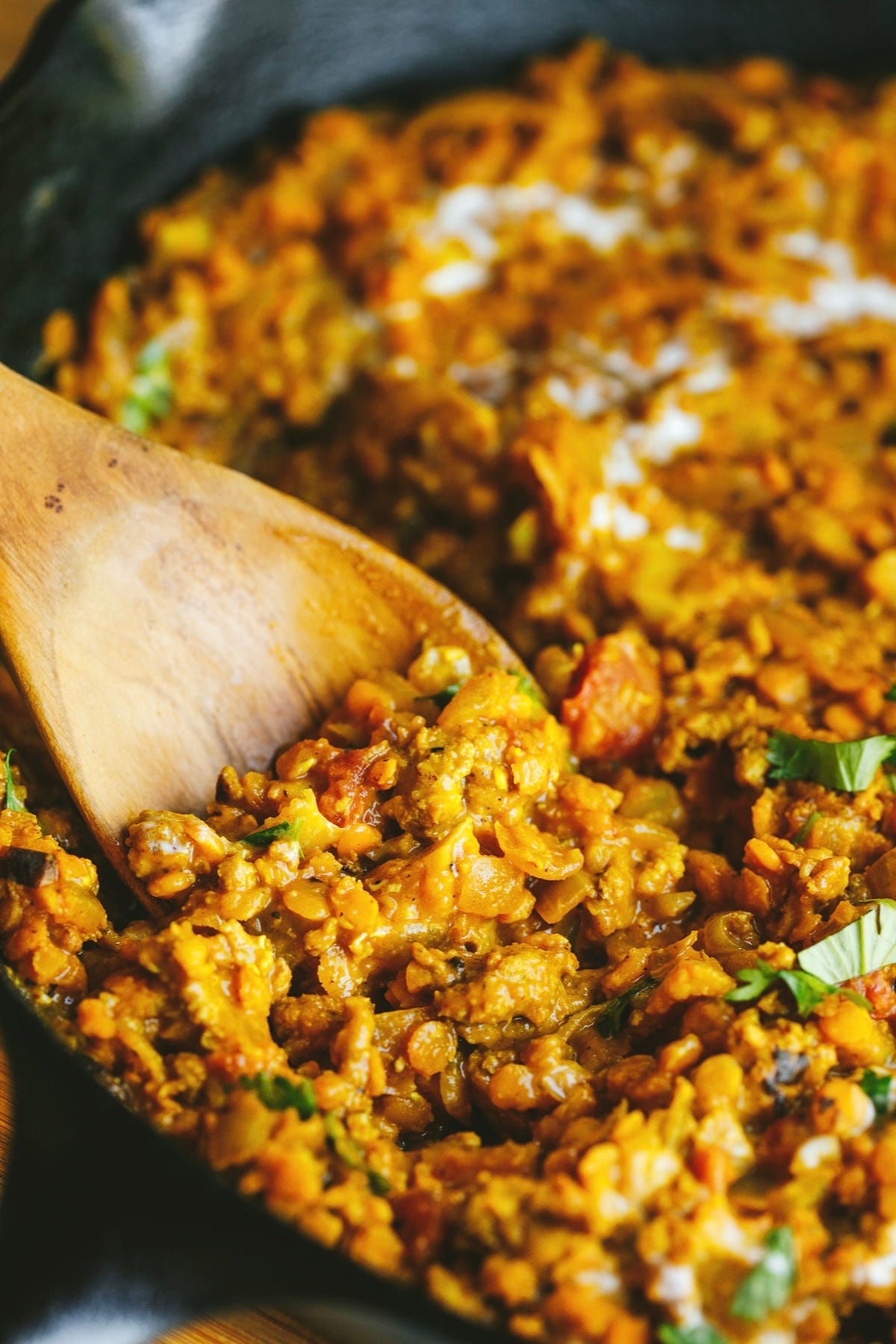 Low-carb dahl with ground turkey, red lentils and cauliflower.