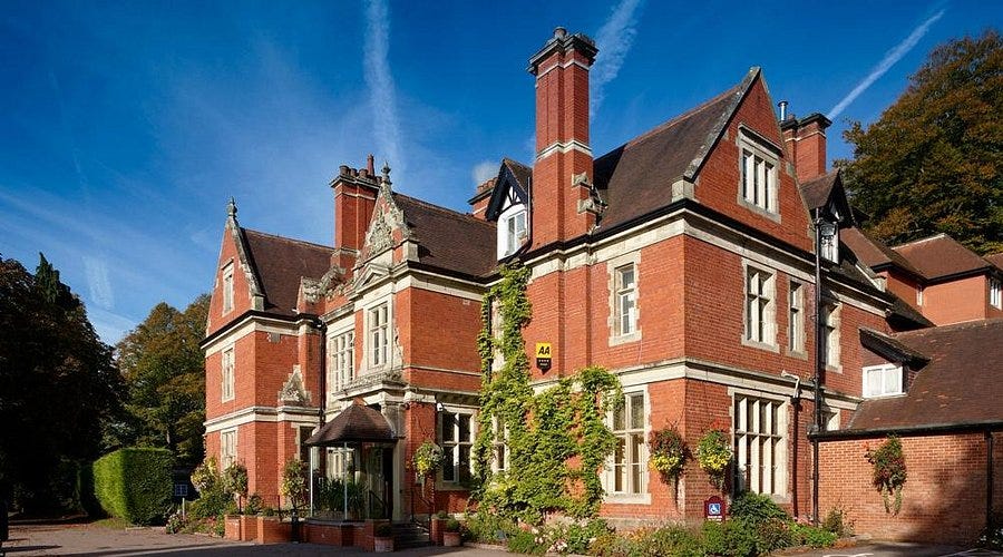 Coed-y-Mwstwr Hotel, Bridgend