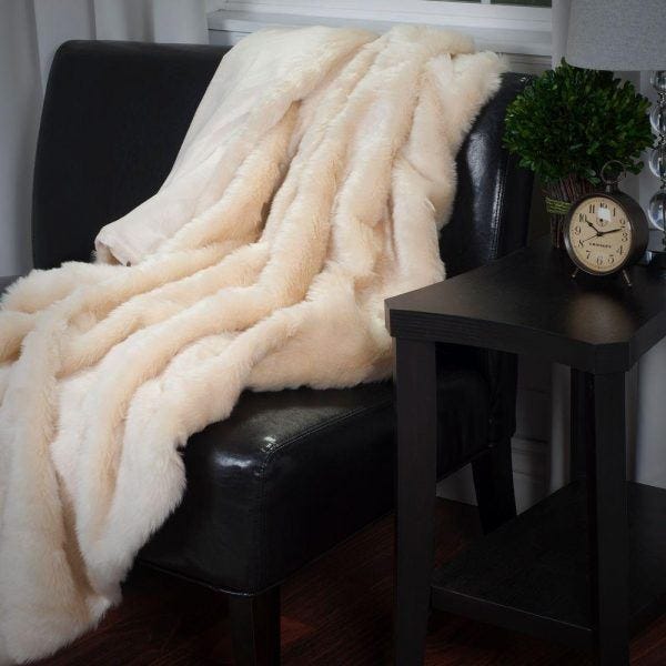 luxury cozy throw blanket for new mom gifts 2019