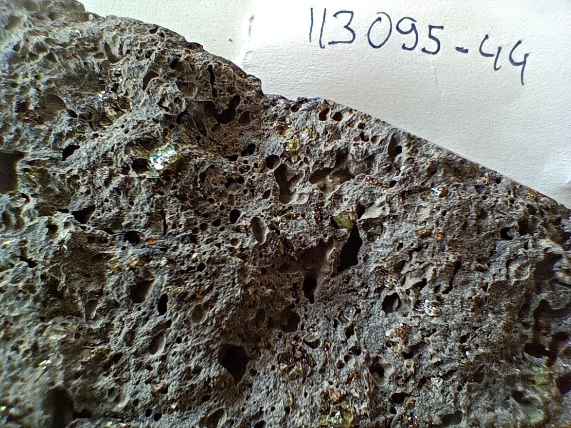 The ruthenium isotope signature in rocks from hotspot volcanoes like the ones in Hawaii is entirely different from any other rock or meteorite on record, according to lead study author Nils Messling, geochemist at the University of Göttingen. The ruthenium isotope signature in rocks from hotspot volcanoes like the ones in Hawaii is entirely different from any other rock or meteorite on record, according to lead study author Nils Messling, geochemist at the University of Göttingen.