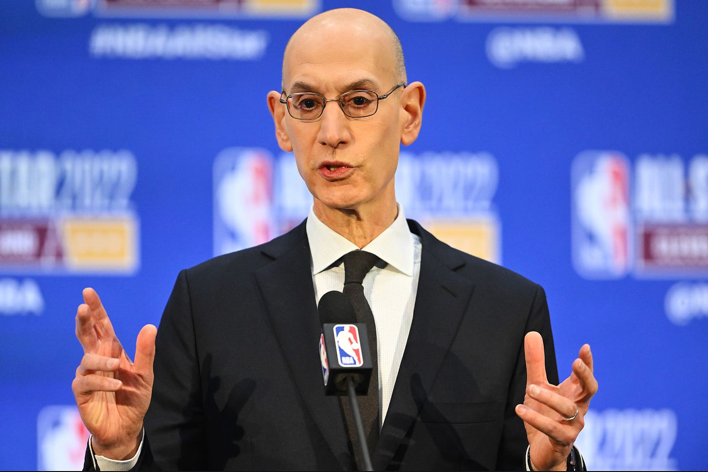 NBA commissioner Adam Silver says he doesn't believe Kyrie Irving is  antisemitic, per NYT | CNN