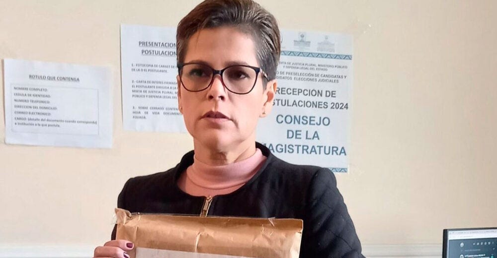 DESOBEDIENCIA CONSTITUCIONAL! Detienen a jueza boliviana que anuló orden de captura contra Evo Morales - Noticia al Minuto DESOBEDIENCIA CONSTITUCIONAL! Detienen a jueza boliviana que anuló orden de captura contra Evo Morales - Noticia al Minuto