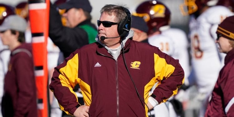 Central Michigan Head Coach Jim McElwain's Career Record And Contract -  HERO Sports