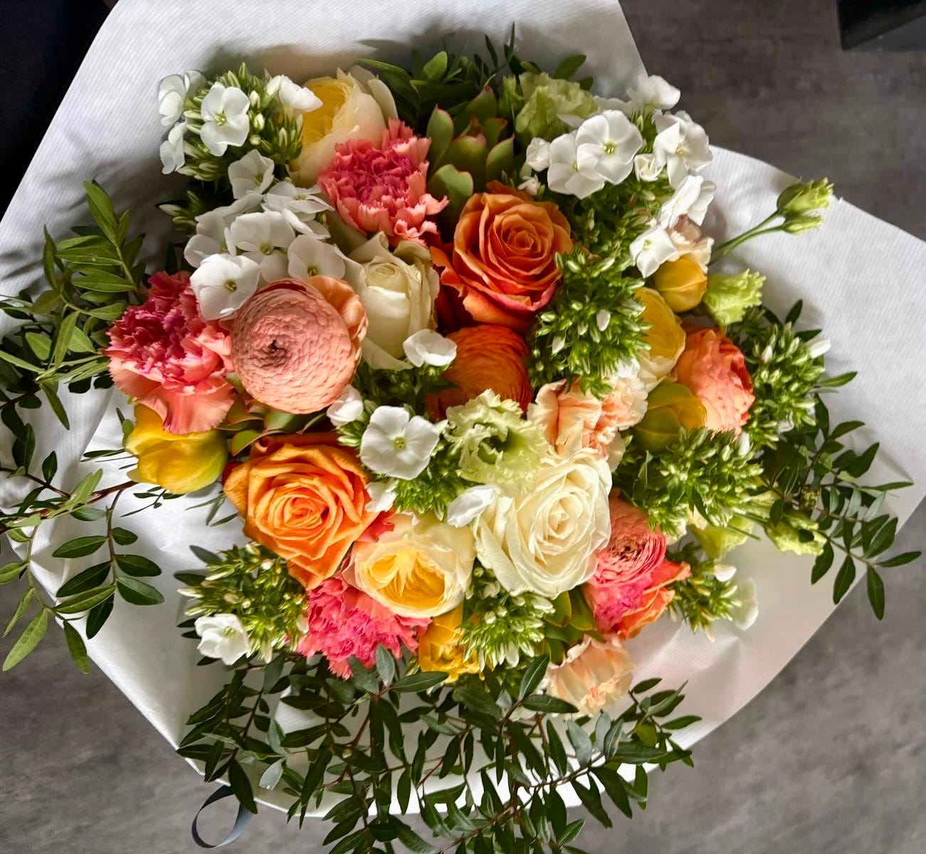 Peut être une image de eustoma et pivoine