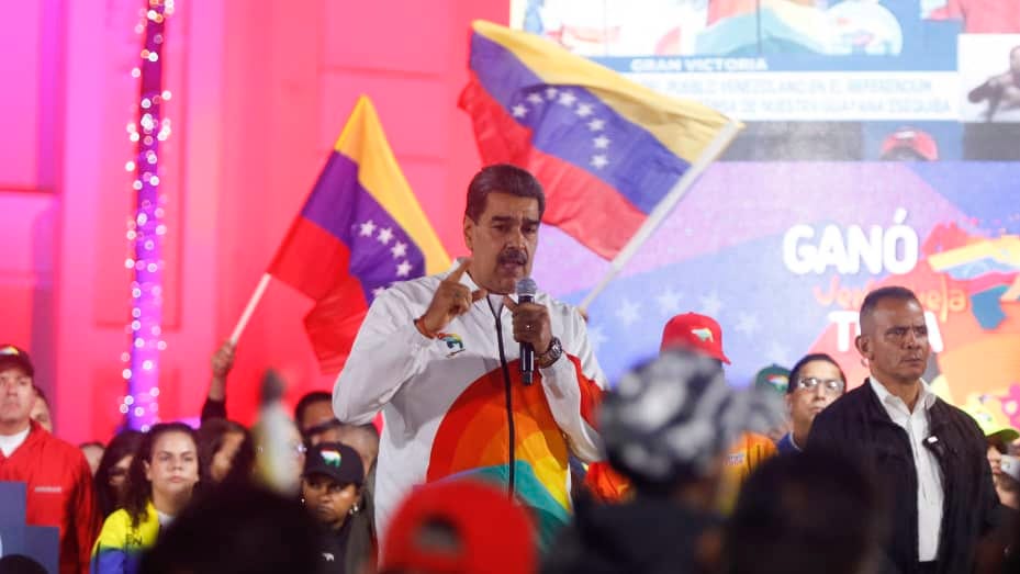 President of the Bolivarian Republic of Venezuela, Nicolás Maduro, gestures as he speaks after the National Electoral Council published the results of the consultative referendum on Venezuelan sovereignty over the Essequibo, in Caracas, on December 3, 2023. Venezuelan electoral authorities on December 3 claimed that 95 percent of voters in a nonbinding referendum approved of the nation's territorial claim on a huge chunk of neighboring oil-rich Guyana.
It is "an evident and overwhelming victory for the 'Ye