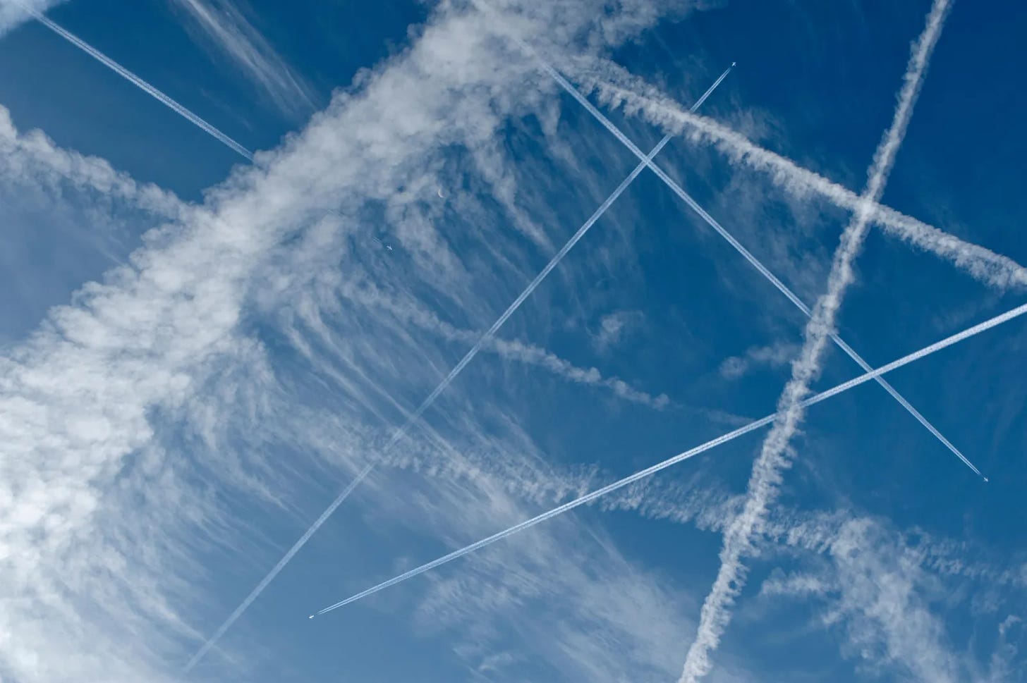 Airplane Contrails May Be Creating Accidental Geoengineering | Science|  Smithsonian Magazine