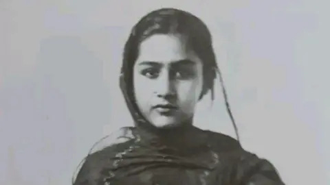 Shams Ur Rehman Alavi A photo of princess Abida Sultaan Shams Ur Rehman Alavi A photo of princess Abida Sultaan