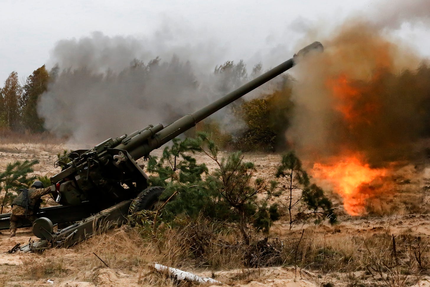 Why Ukraine struggles to combat Russia's artillery superiority