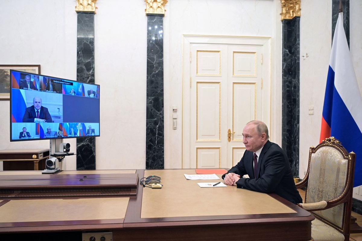 Analysis: Putin's end-game? Split Ukraine and install 'tame' leadership, analysts say