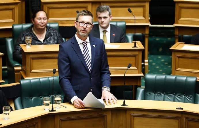 ACT MP Simon Court to be investigated for sharing committee information |  RNZ News