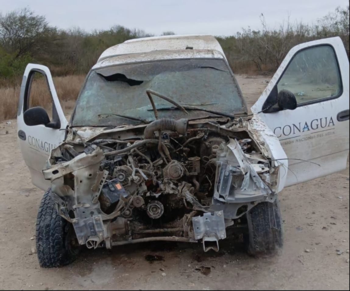 This Mexican government (Conagua) vehicle hit a cartel IED in  Rio Bravo, Tamaulipas, on January 23, 2025 - injuring its driver