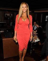 Look at Fabulous Post-Baby Beyoncé in Her Tight Red Dress!