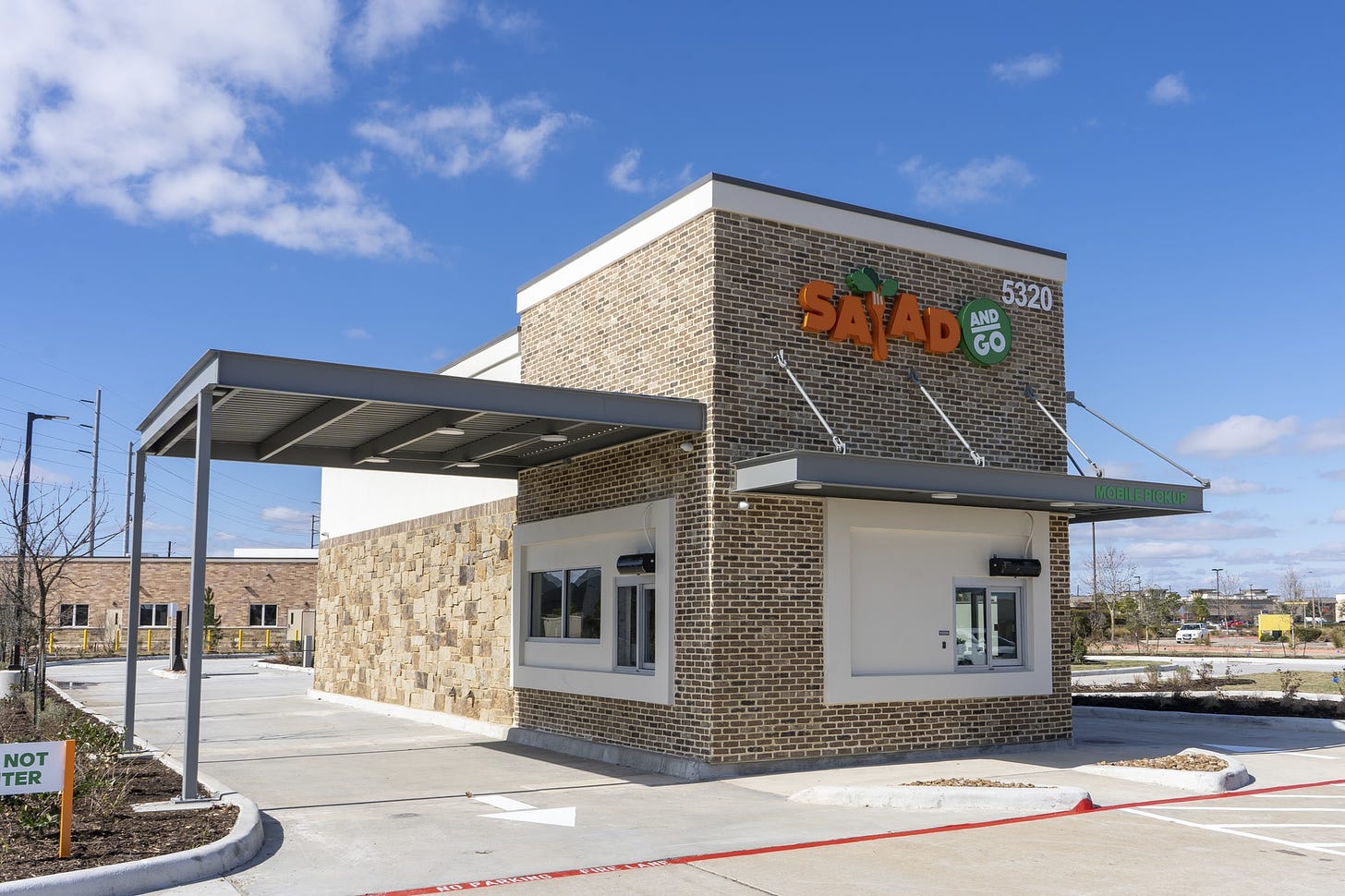 Salad and Go healthy fast-food chain debuts in Houston