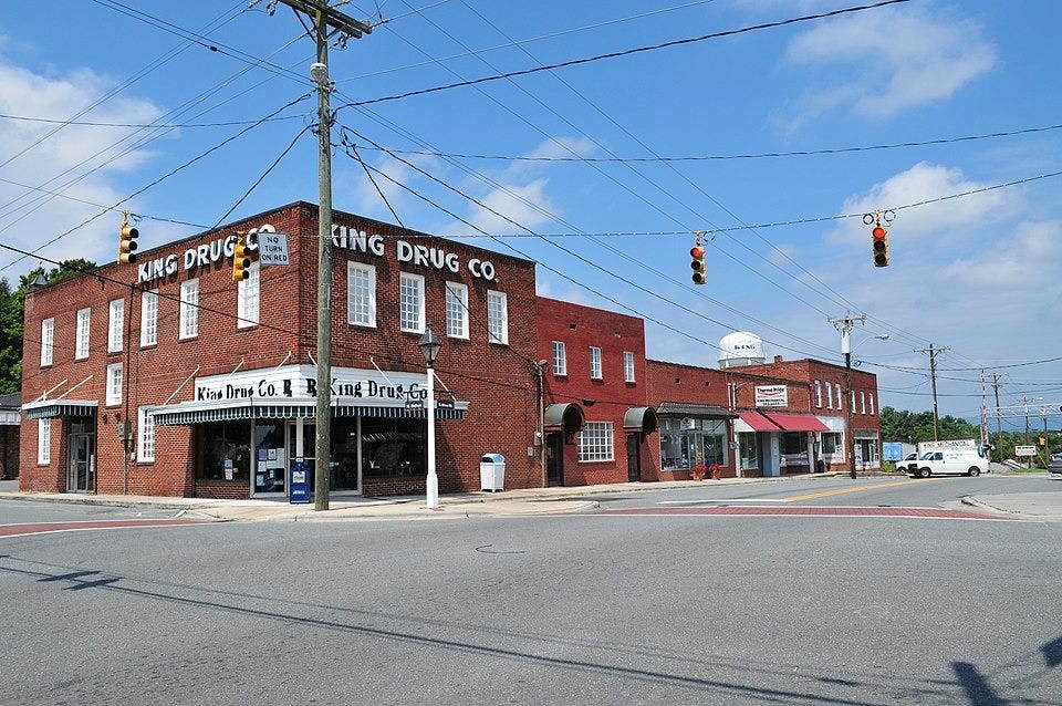 File:CornerMainDalton.JPG