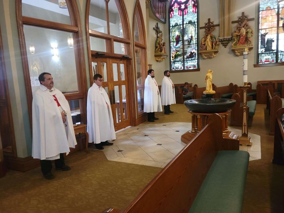 Holy Mass for Corpus Christi at St. Peter’s Catholic Church, Joplin, Missouri (U.S.A.).