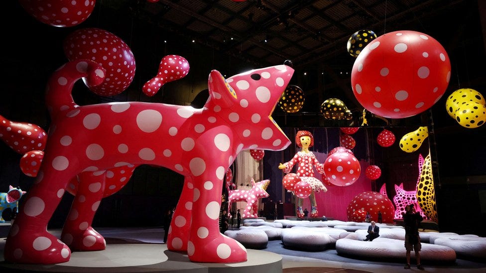 Yayoi Kusama: Inflatable polka dot art goes on display - BBC Newsround