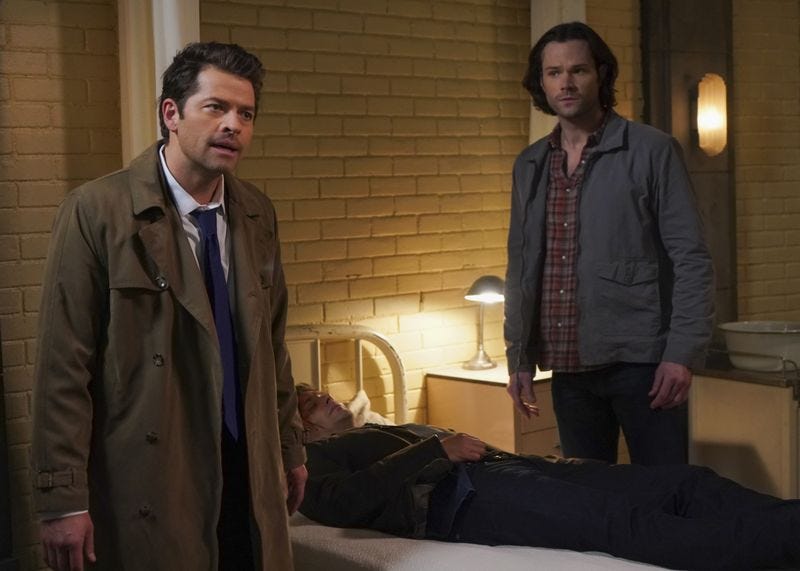 Sam Winchester (Jared Padalecki) with Castiel (Misha Collins) SPN 1414