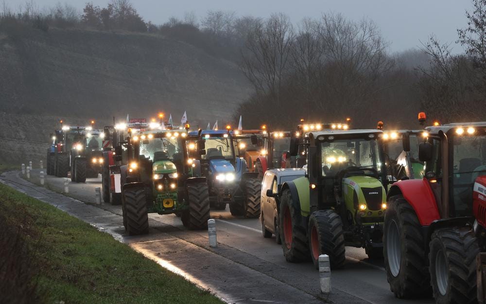 La colère des agriculteurs charentais déferle au ralenti - Charente Libre.fr