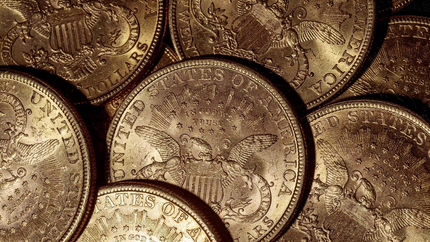 Twenty US dollars gold coins are pictured in Paris. File photo. - Sputnik International, 1920, 20.04.2023