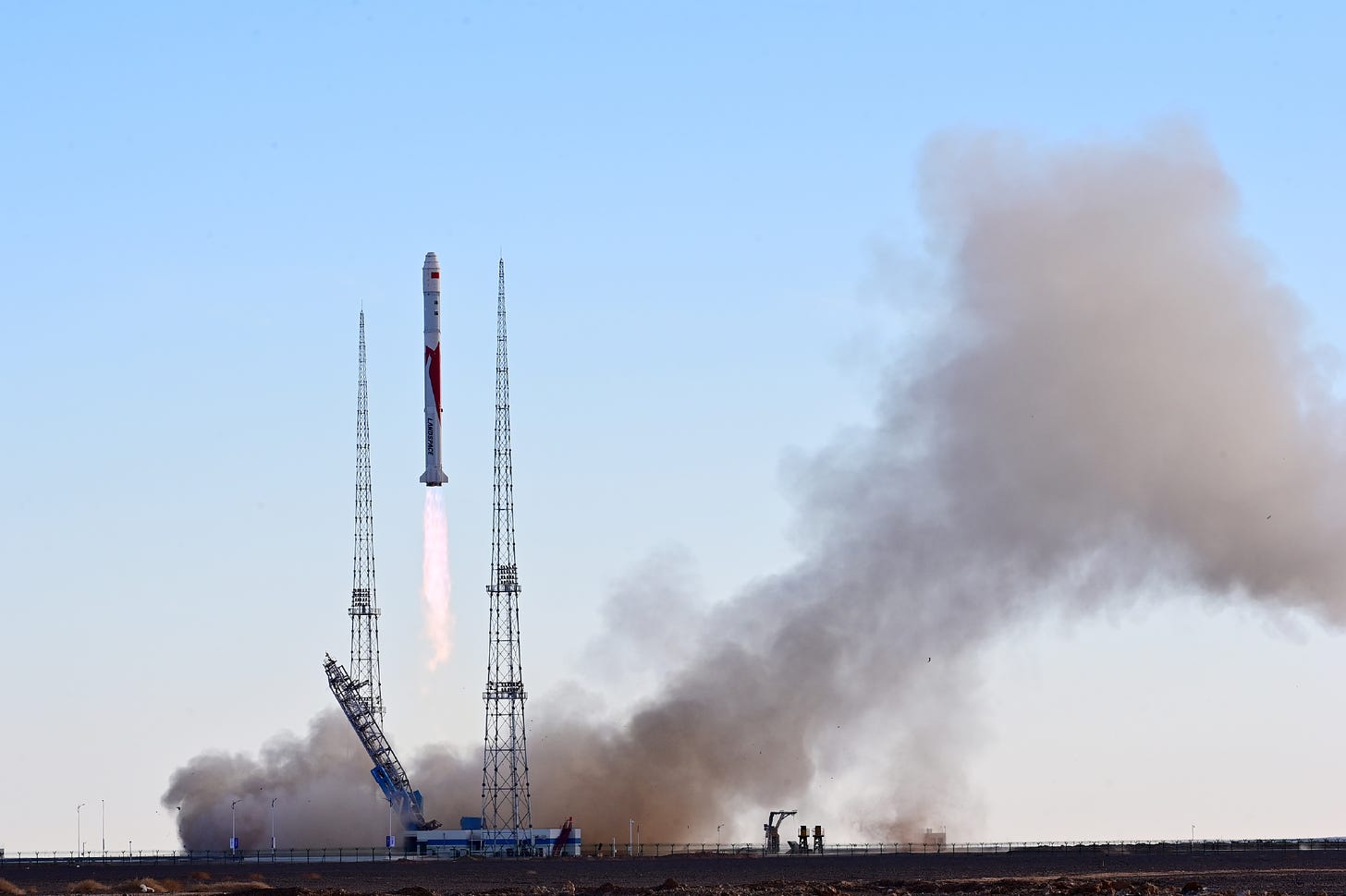 Zhuque-2E Y1 lifting off from Launch Area 96A.