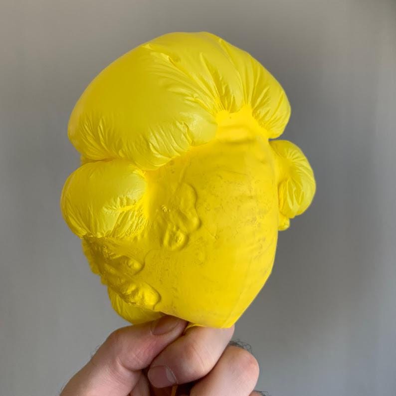 This deflated balloon that looks like Mozart : r/mildlyinteresting