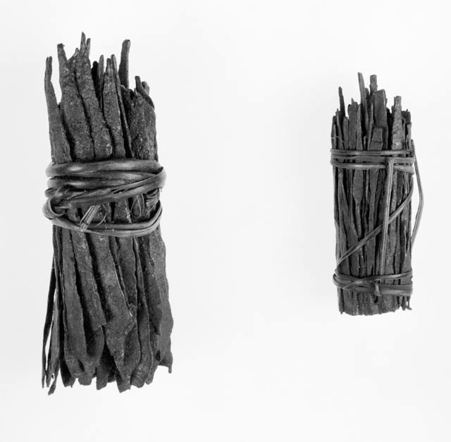 Bundles of iron rods from the Bene and Fang groups in Cameroon Bundles of iron rods from the Bene and Fang groups in Cameroon