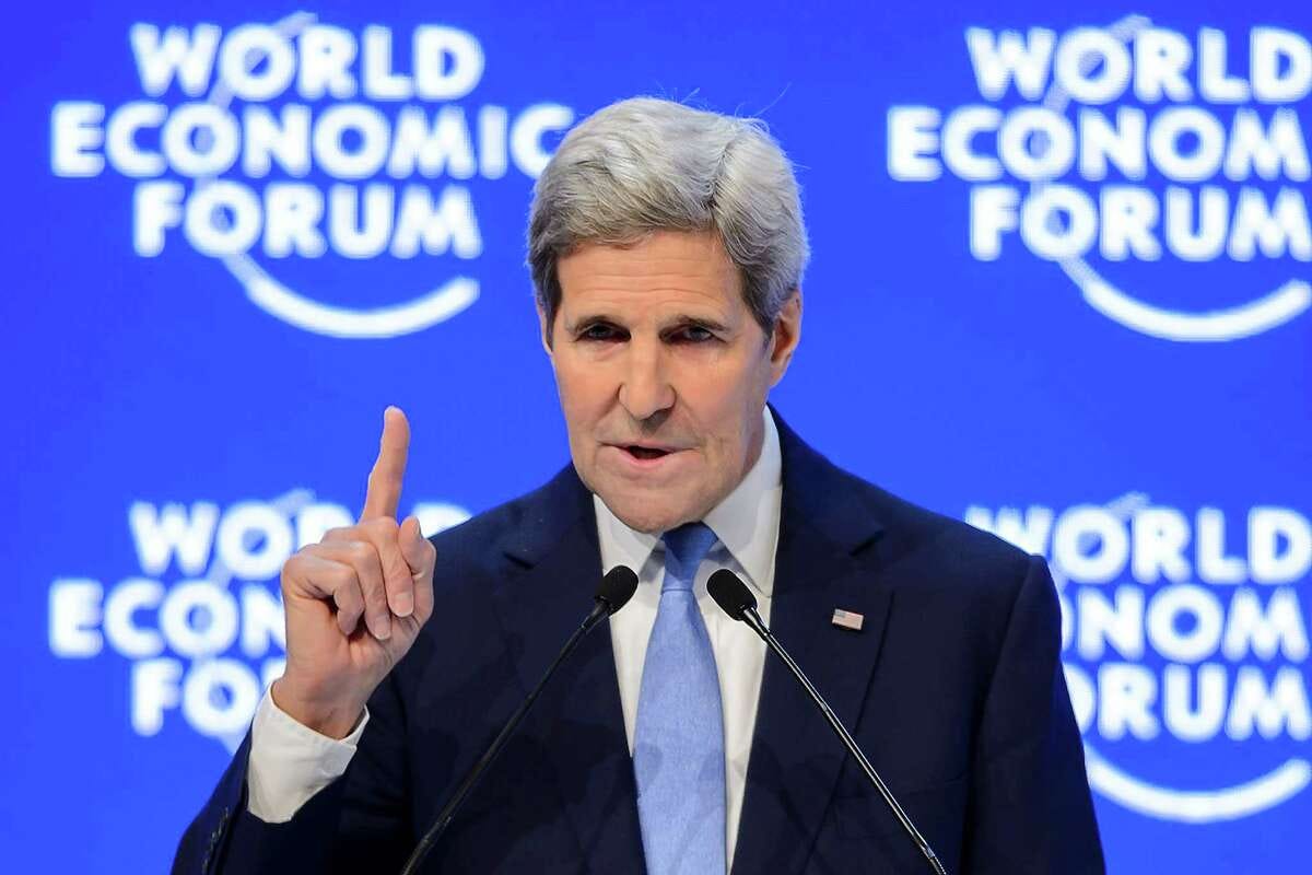 Kerry reassures leaders