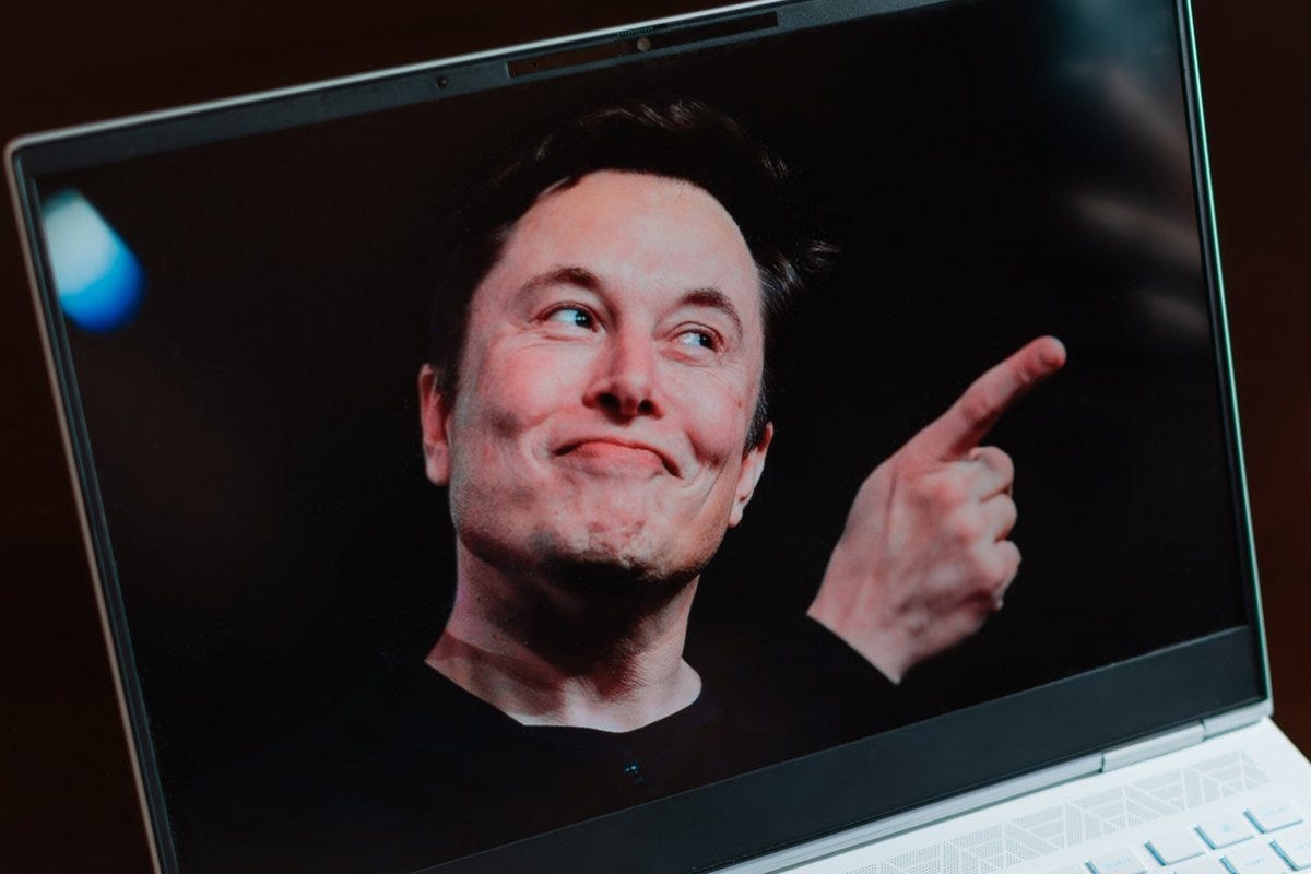 Elon Musk est très remonté contre OpenAI. © MeSSrro / Shutterstock.com