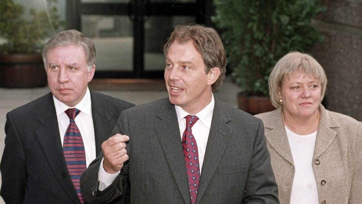 Tony Blair wanted Mo Mowlam 'steered off' plan to amend the Parliamentary  Oath to help Sinn Féin – The Irish News