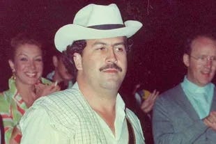 Pablo Escobar fue uno de los criminales más notorios de todos los tiempos. Fue asesinado luego de una larga y sangrienta cacería.