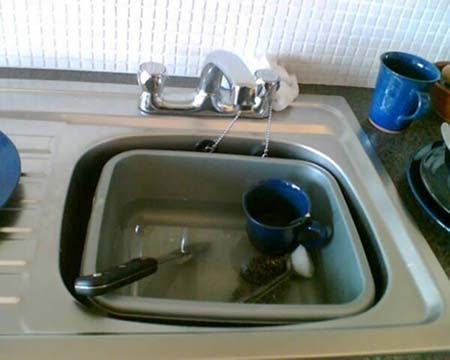 The Gringa Trail: The mystery of the Plastic Basin in British sinks